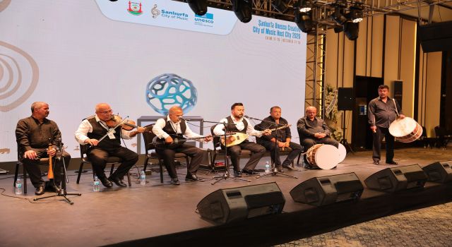 Urfa’da âşıklar, abdallar ve dengbêjler sahneye çıktı
