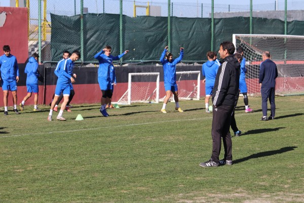 Karaköprü Belediyespor moral bulmak istiyor