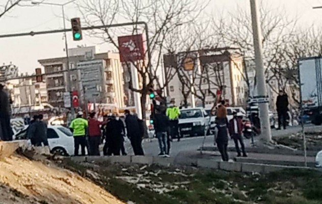 Şanlıurfa’da kaza sonra kavga eden tarafları polis ayırdı