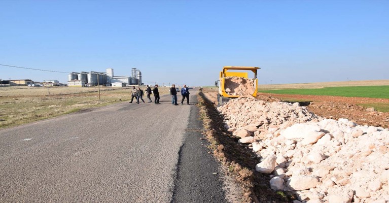 Viranşehir’deki OSB yolunda çalışmalar sürüyor