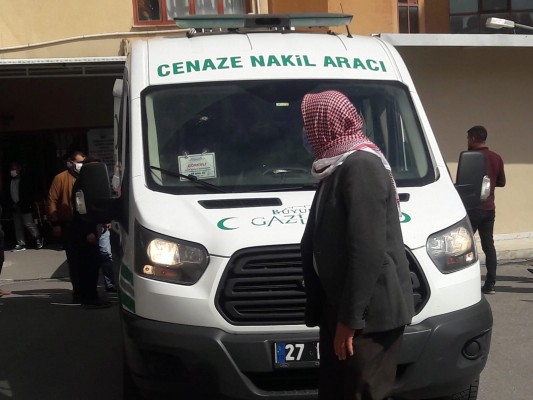 Akçakale yolunda trafik kazası: 1 ölü