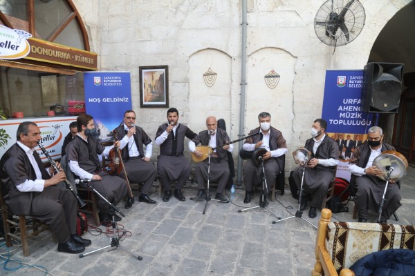 Barutçu Hanı’nda ‘Urfa Türküleri’ yankılandı