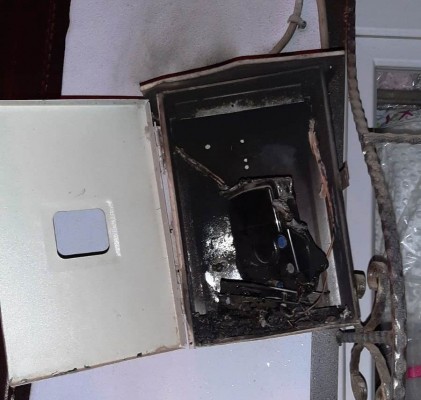Şanlıurfa'da elektrik sayacından yangın çıktı