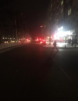 Urfa'nın en işlek caddesi karanlıkta kaldı!