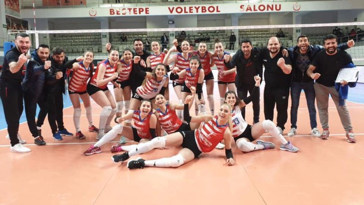 Viranşehir Belediyesi Kadın Voleybol Takım, finallere çıkmaya hak kazandı