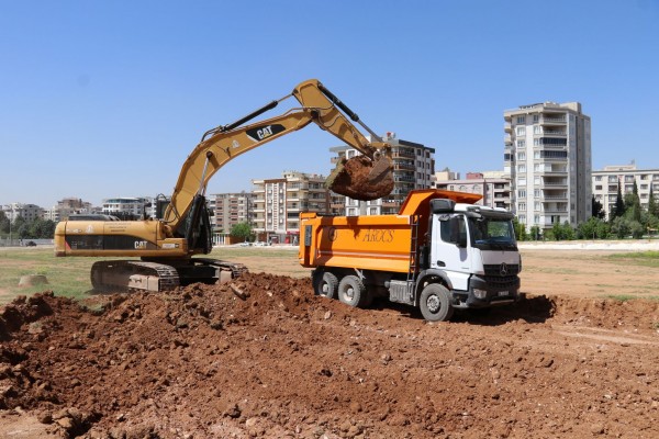 Atakent Mahallesi'nde yeni yollar yapılıyor