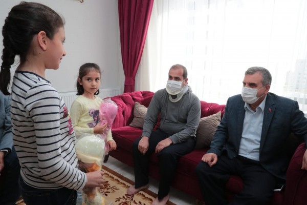 Beyazgül'den saldırıya uğrayan personellerine ziyaret