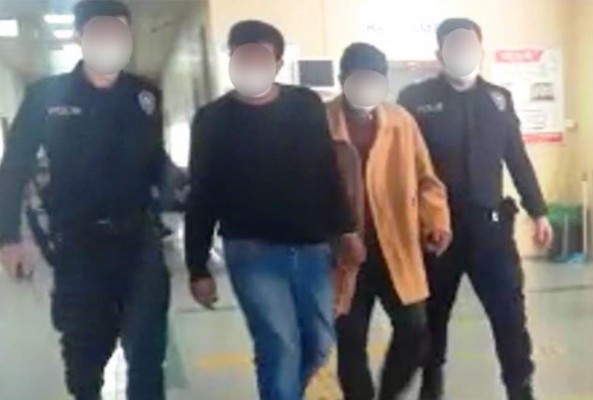 Polis hırsızları suçüstü yakaladı