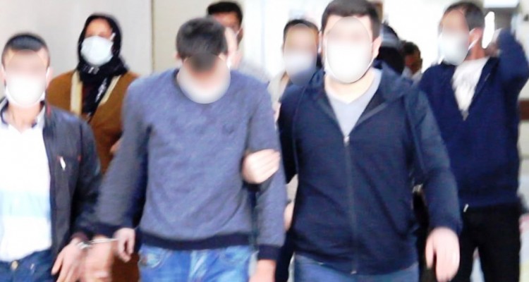 Şanlıurfa'da aranan şüphelilere operasyon: 12 gözaltı