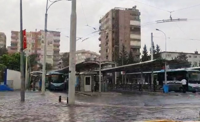 Şanlıurfa'da günler sonra yağmur yağdı