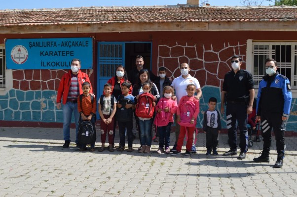 Şanlıurfa emniyetinden öğrencilere kırtasiye desteği