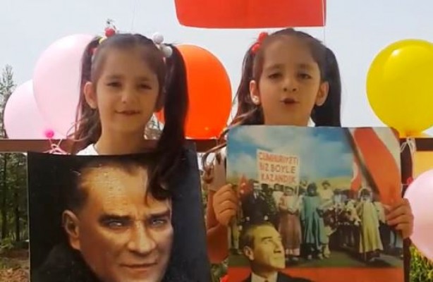 Şanlıurfalı ikizler, bayramlarını kutladı