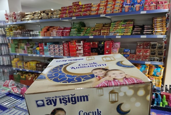 Urfa'da yetimler için kumanya hazırlandı