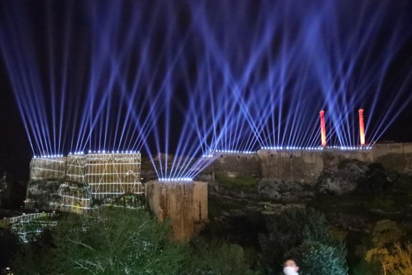 Urfa Kalesi’nde lazer gösterisi yapıldı