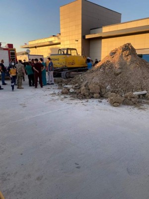 Ceylanpınar Devlet Hastanesi'nde göçük! Yaralılar var