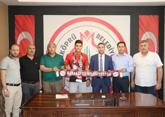Karaköprüspor 2 futbolcuya daha renklerine bağladı
