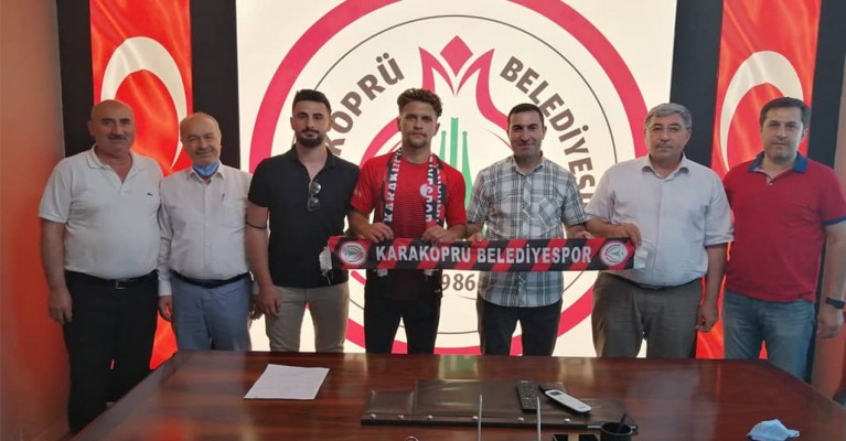 Karaköprüspor bir futbolcuyu daha renklerine bağladı