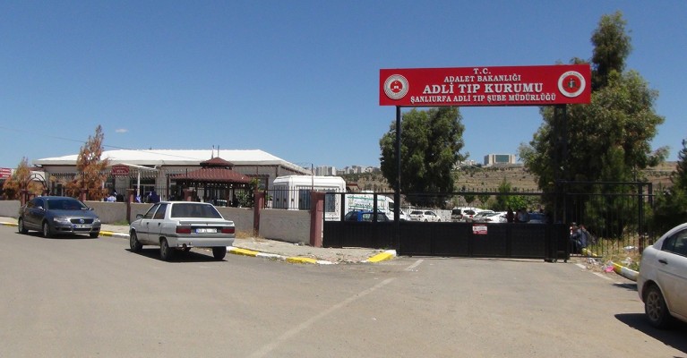 Avukat ve kardeşi toprağa verildi