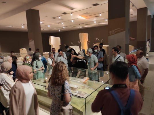 Maraşlı öğrenciler Urfa’yı gezdi