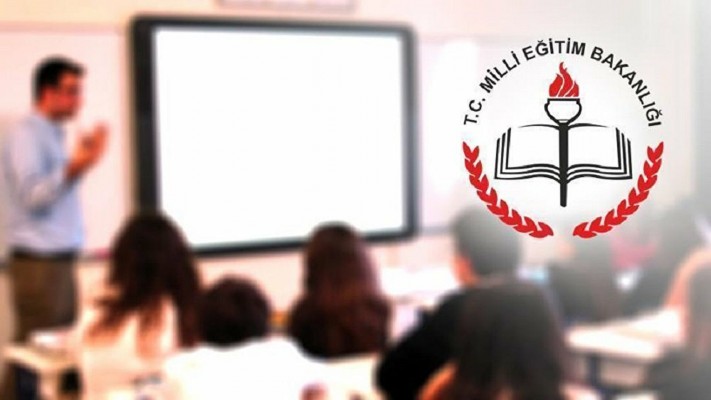 Bakan Özer'den öğretmenlere mazeret tayini müjdesi