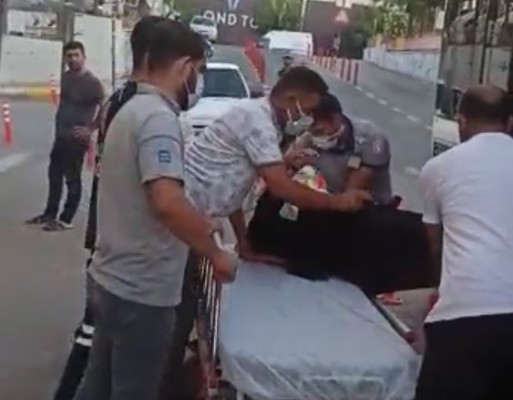 Otobüs şoförü ani fren yaptı, kadın yolcu yaralandı