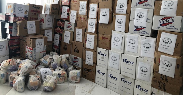 Şanlıurfa Barosu’ndan Van’a yardım