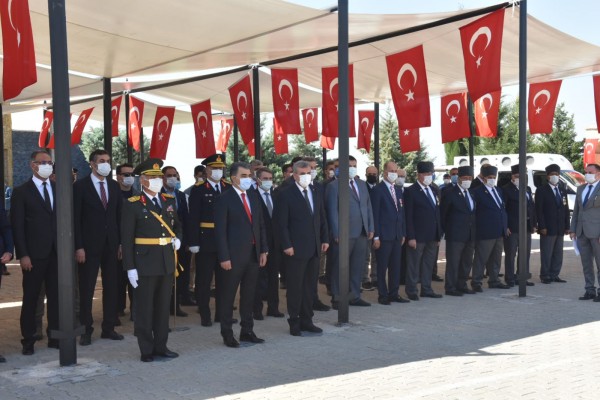Şanlıurfa'da Zafer Bayramı törenle kutlandı