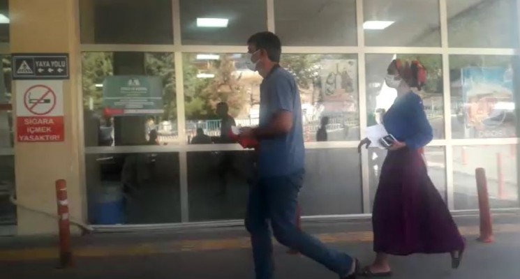 Spiralin kopardığı parmak operasyonla yerine dikildi