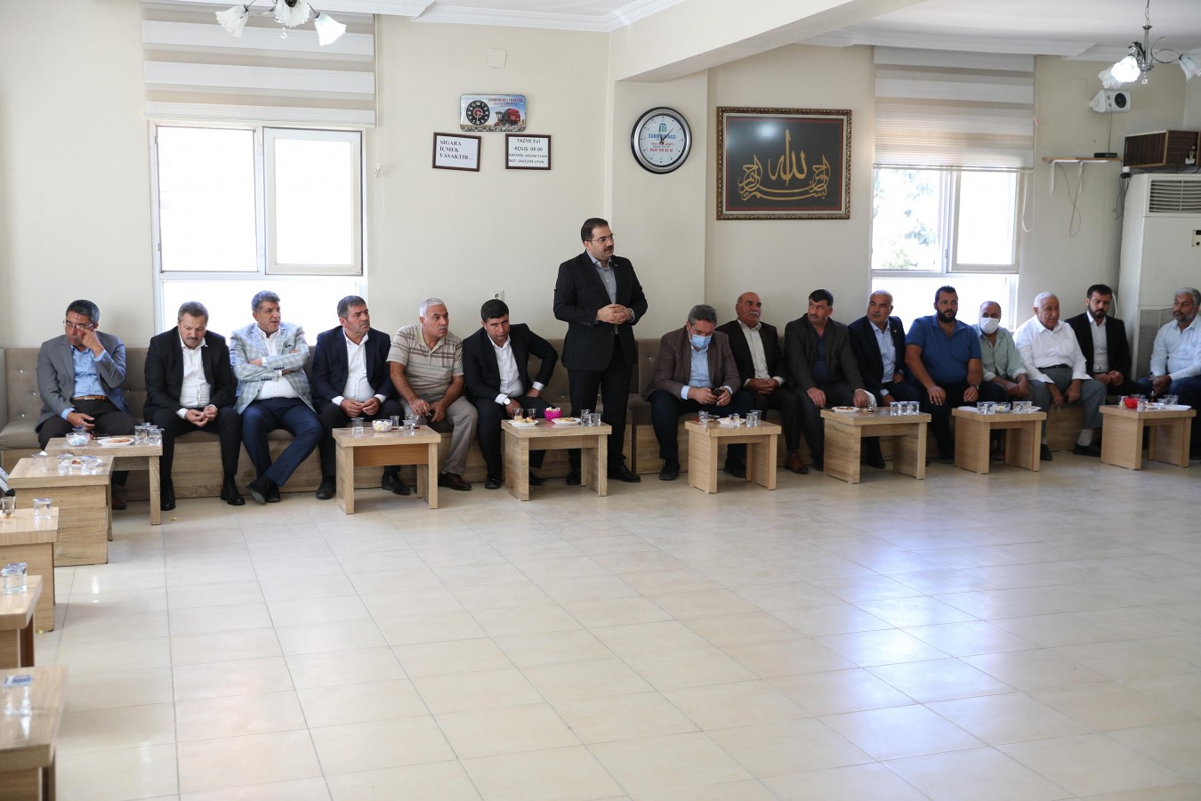 Canpolat, vatandaşlarla istişare toplantısı yaptı