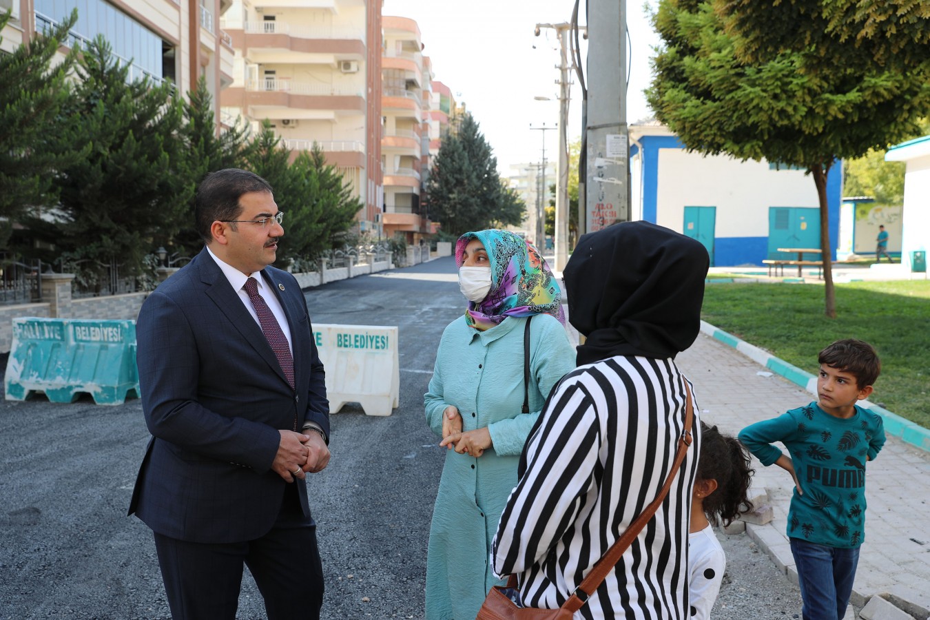 Haliliye'de vatandaşın asfalt yol talebi yerine getirildi