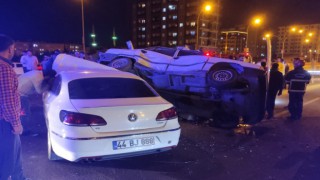 Yine aynı kavşak yine kaza!