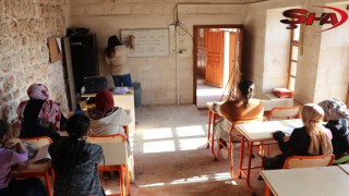 Viranşehir'de kadınlara İngilizce öğretiliyor