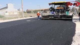 VİRANŞEHİR’DE STADYUM CADDESİ ASFALTLANIYOR