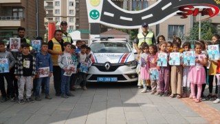 HALİLİYE TRAFİK EĞİTİM PARKI İLE MİNİKLER ÖĞRENİYOR
