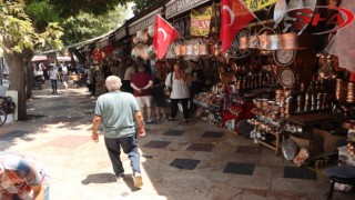 Şanlıurfa, bayraklarla donatıldı