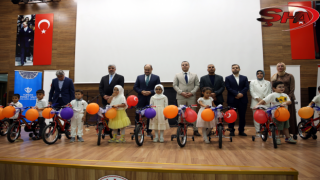 Şanlıurfa'da Kur'an kursunu bitiren 700 öğrenciye bisiklet hediye edildi