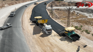 Büyükşehir, sanayi bölgesinde yol çalışmalarını sürdürüyor