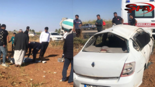 Şanlıurfa’da otomobil şarampole devrildi: 2 yaralı