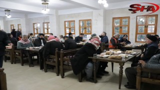 Viranşehir’de ilk iftar halk sofrasında yapıldı