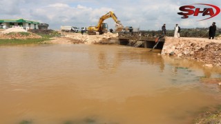 Büyükşehir, Viranşehir kırsalında sel hasarını onarıyor