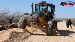Karaköprü’de kırsal yollarda çalışmalar sürüyor