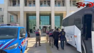 Şanlıurfa’da göçmen kaçakçılarına operasyon