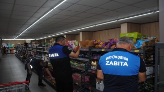 BÜYÜKŞEHİR ZABITASI, BAYRAM ÖNCESİ SIKI DENETİM YAPTI
