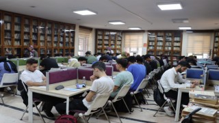 Büyükşehir kütüphaneleri YKS adaylarının gözdesi oldu