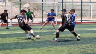Okullar arası Futbol Turnuvası devam ediyor