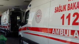 Şanlıurfa’da hafif ticari araç ile otomobil çarpıştı: 2 yaralı