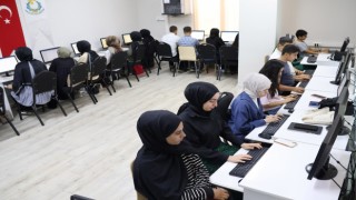 Haliliye Belediyesi gençlerin eğitimine destek olmayı sürdürüyor