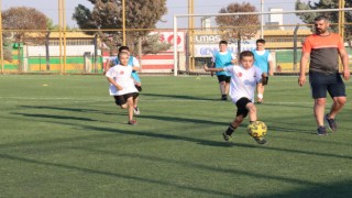 ŞANLIURFA BÜYÜKŞEHİR BELEDİYESİ BİNLERCE ÇOCUĞU FUTBOLLA BULUŞTURUYOR