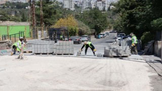Haliliye’de yol çalışmaları 12 ekiple sürüyor