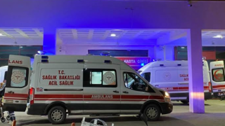 Kontrolden çıkan araç şarampole devrildi: 4 yaralı